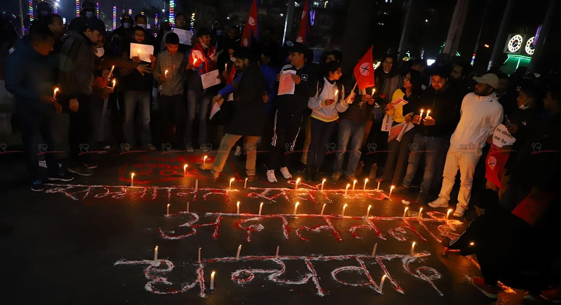 सर्वोच्चको निर्णय स्वागत गर्दै माइतीघरमा दीपप्रज्वलन (फोटो फिचर)