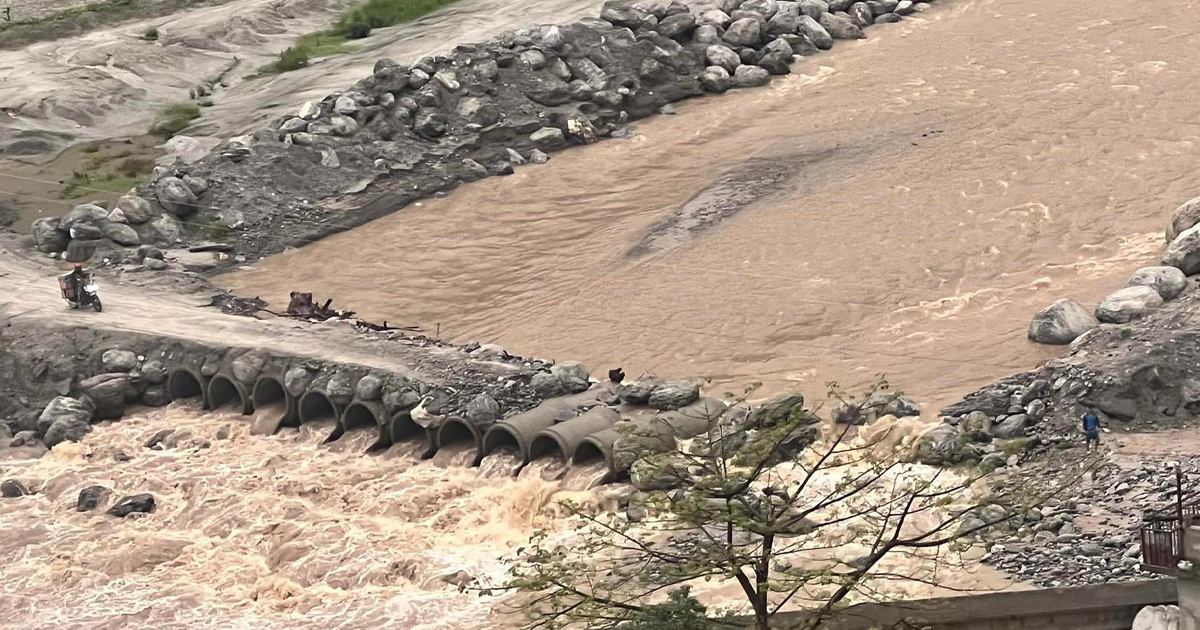 वर्षाका कारण मेलम्चीमा बाढी, काठमाडौं पानी वितरण बन्द