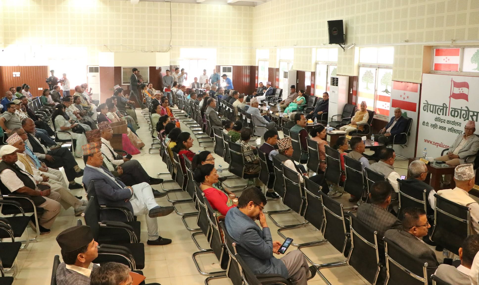 कांग्रेस बैठकमा धर्मको बहस : धार्मिक स्वतन्त्रताका पक्षमा उभिए नेताहरू