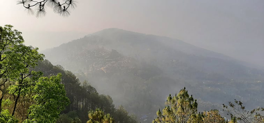 कोसी र सुदूरपश्चिममा बिहानैदेखि वर्षा, चारवटा प्रदेशमा भारी वर्षाको सम्भावना