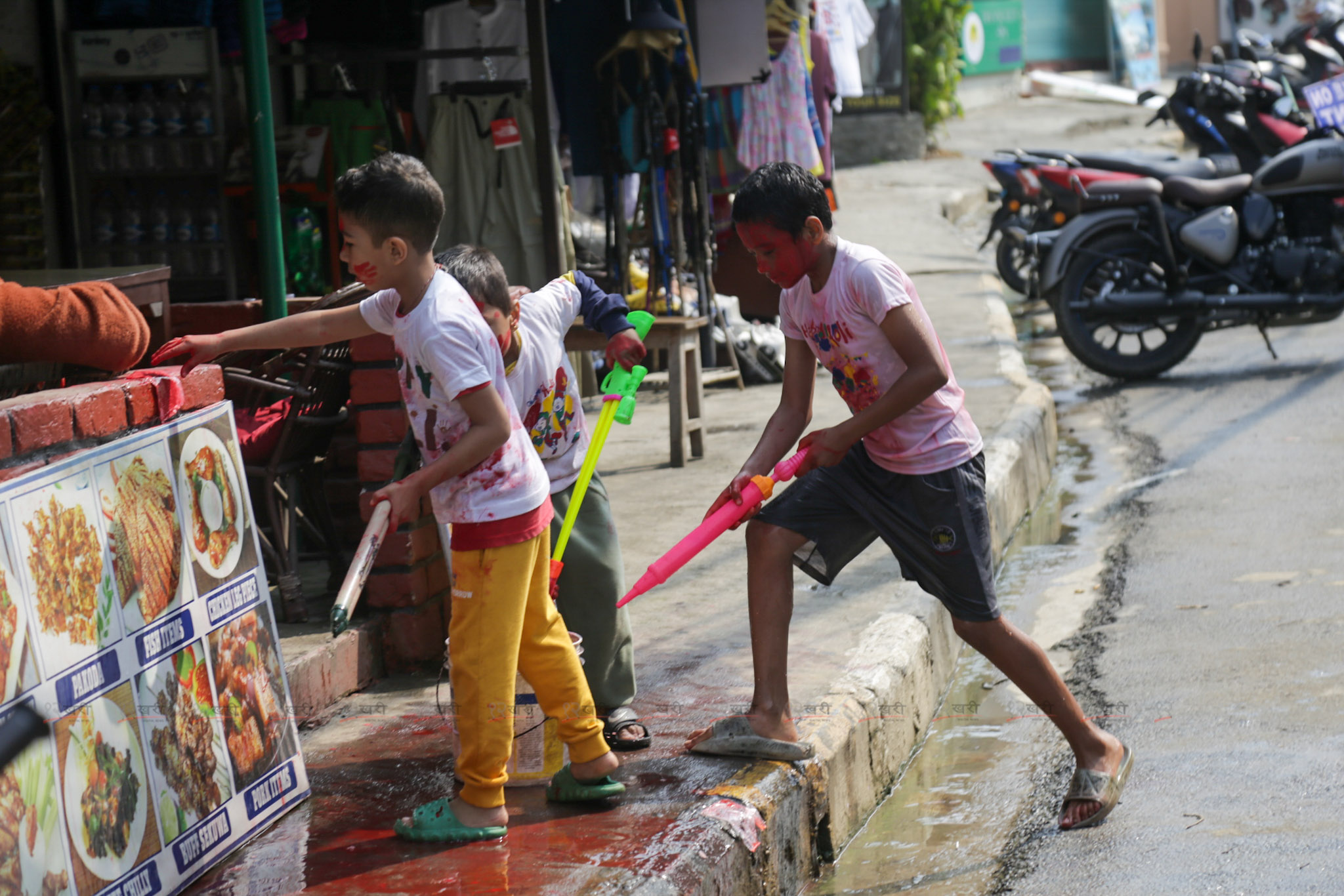 Pokhara-Holi--(35)-1711279048.jpg