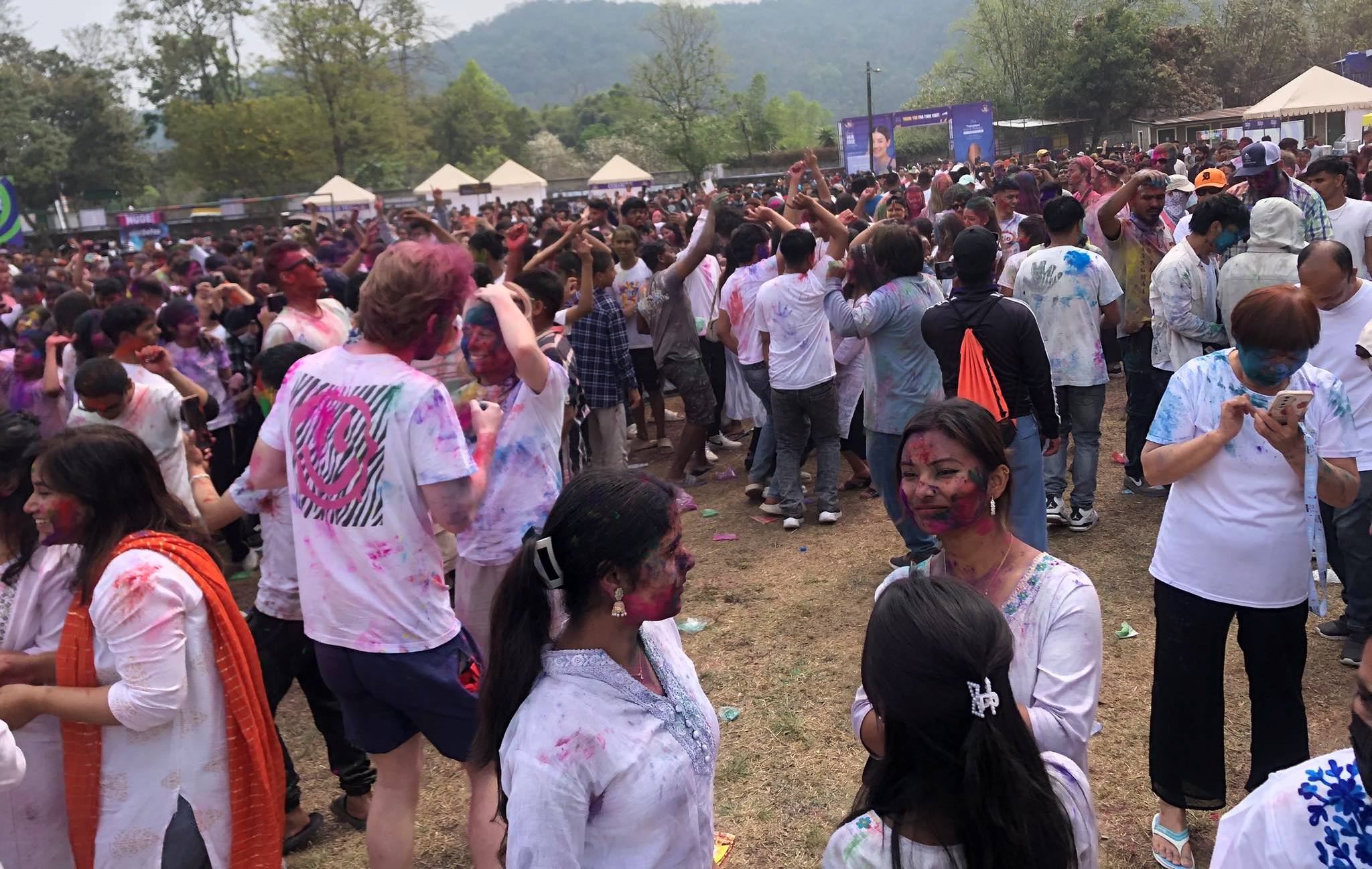 Pokhara-holi1-1711267520.jpg