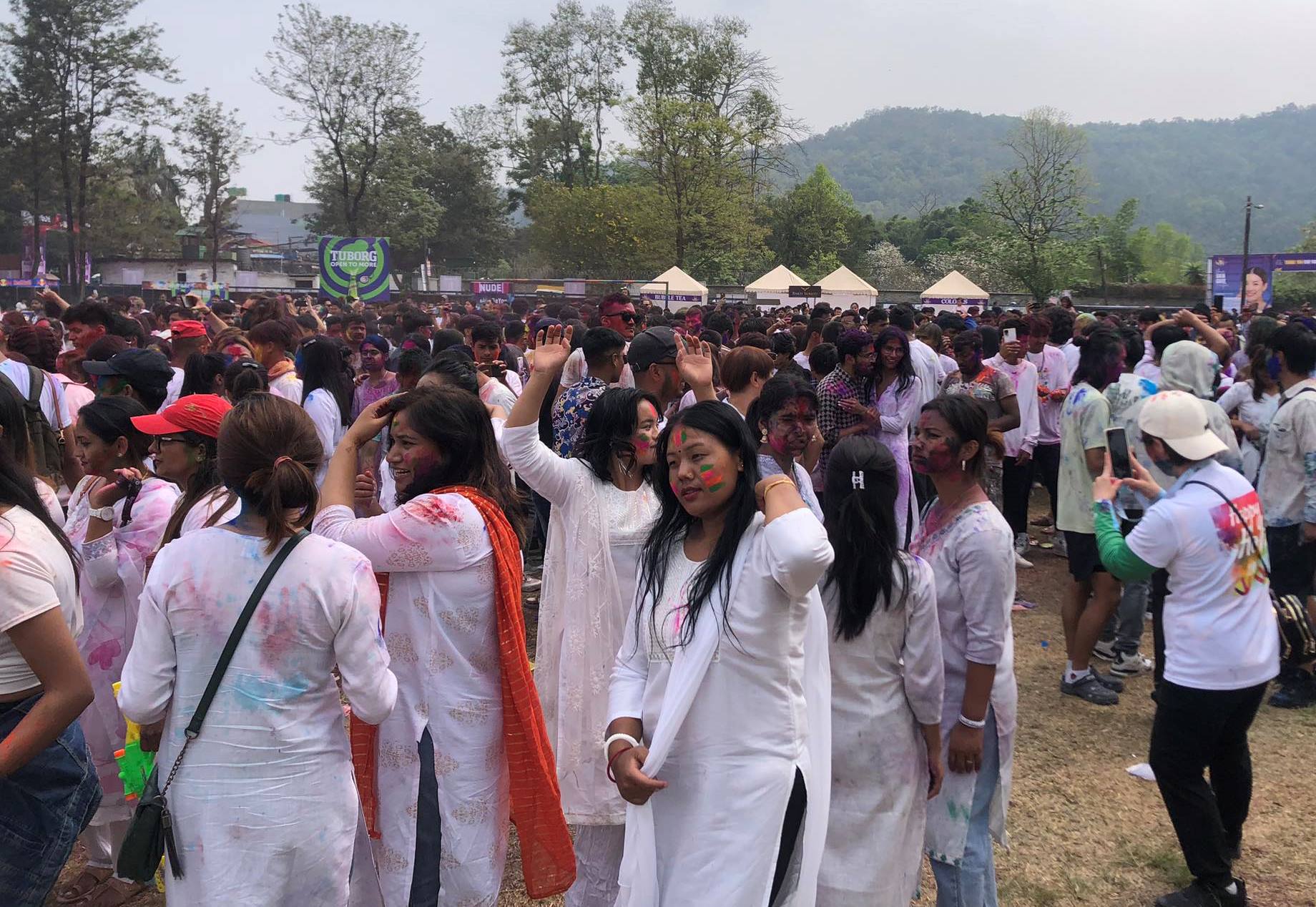 Pokhara-holi6-1711267522.jpg