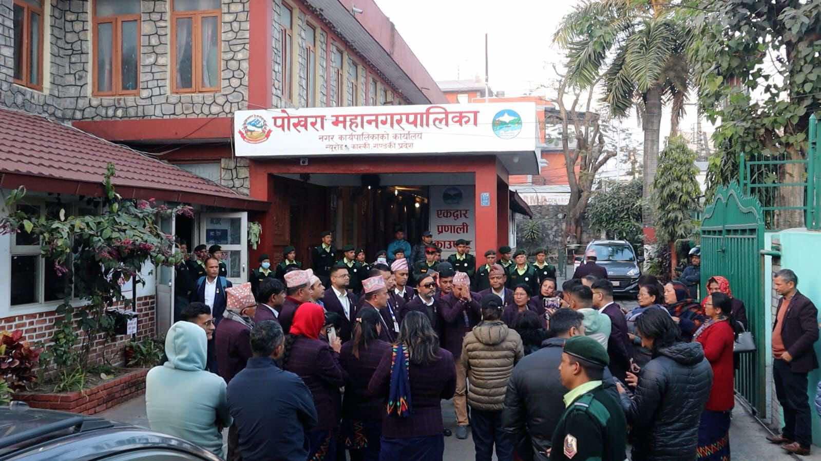 पोखरा महानगरमा फेरि तालाबन्दी, नगरसभा स्थगित