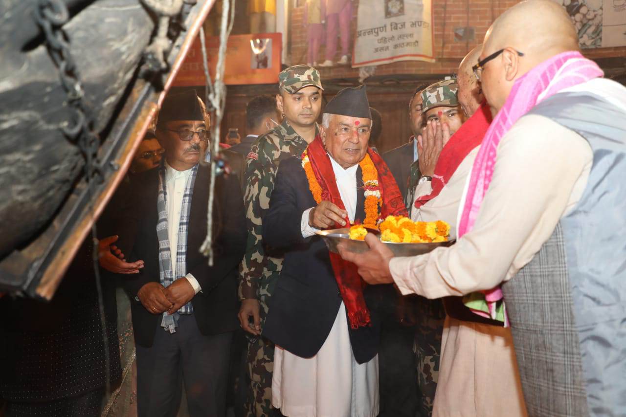 राष्ट्रपतिद्वारा रथको दर्शन