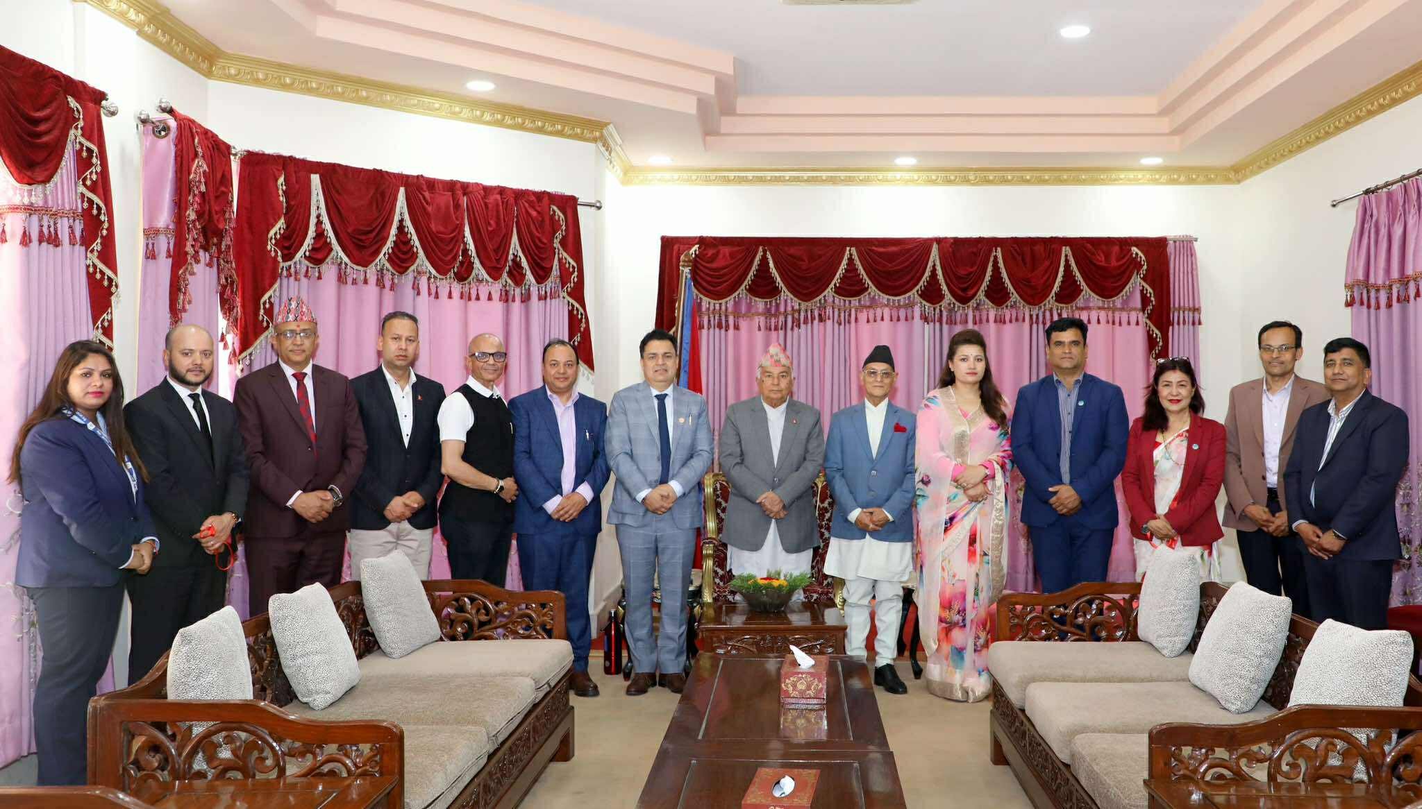 एनआरएनए अध्यक्षले राष्ट्रपतिलाई भेटेर दिए शेष घलेका गतिविधिबारे जानकारी