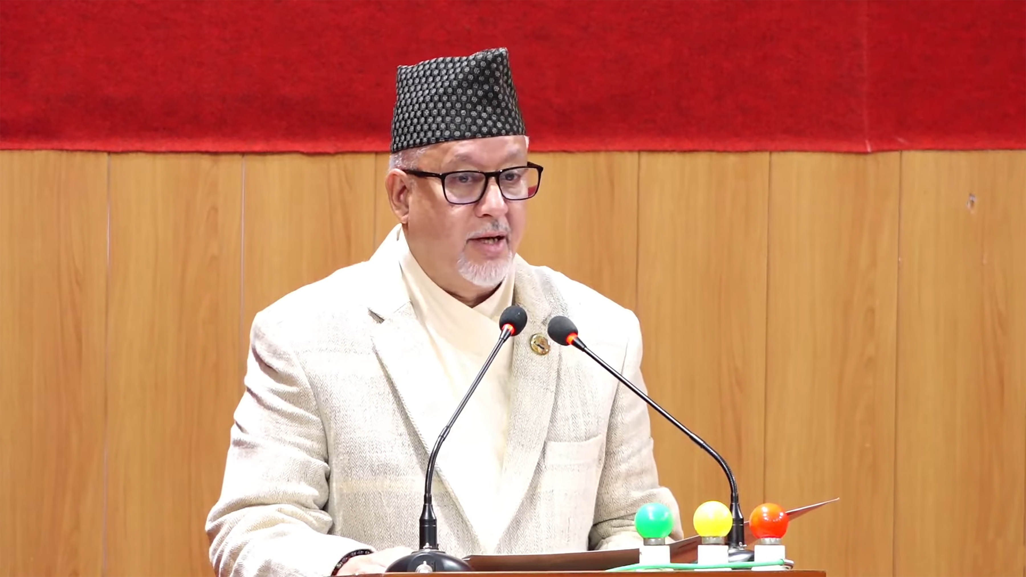 कर्णाली प्रदेशसभामा आर्थिक तथा विनियोजन विधेयक टेबुल