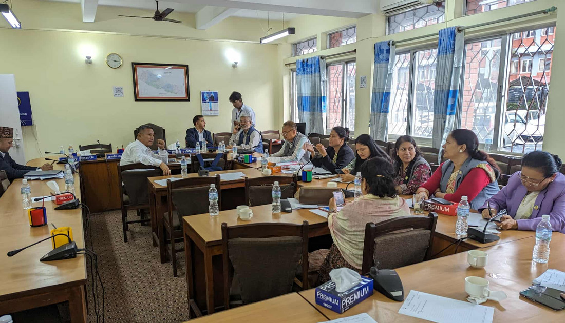 शिक्षकसँग सहमति हुन नसकेपछि अझै बस्न सकेन समितिको बैठक