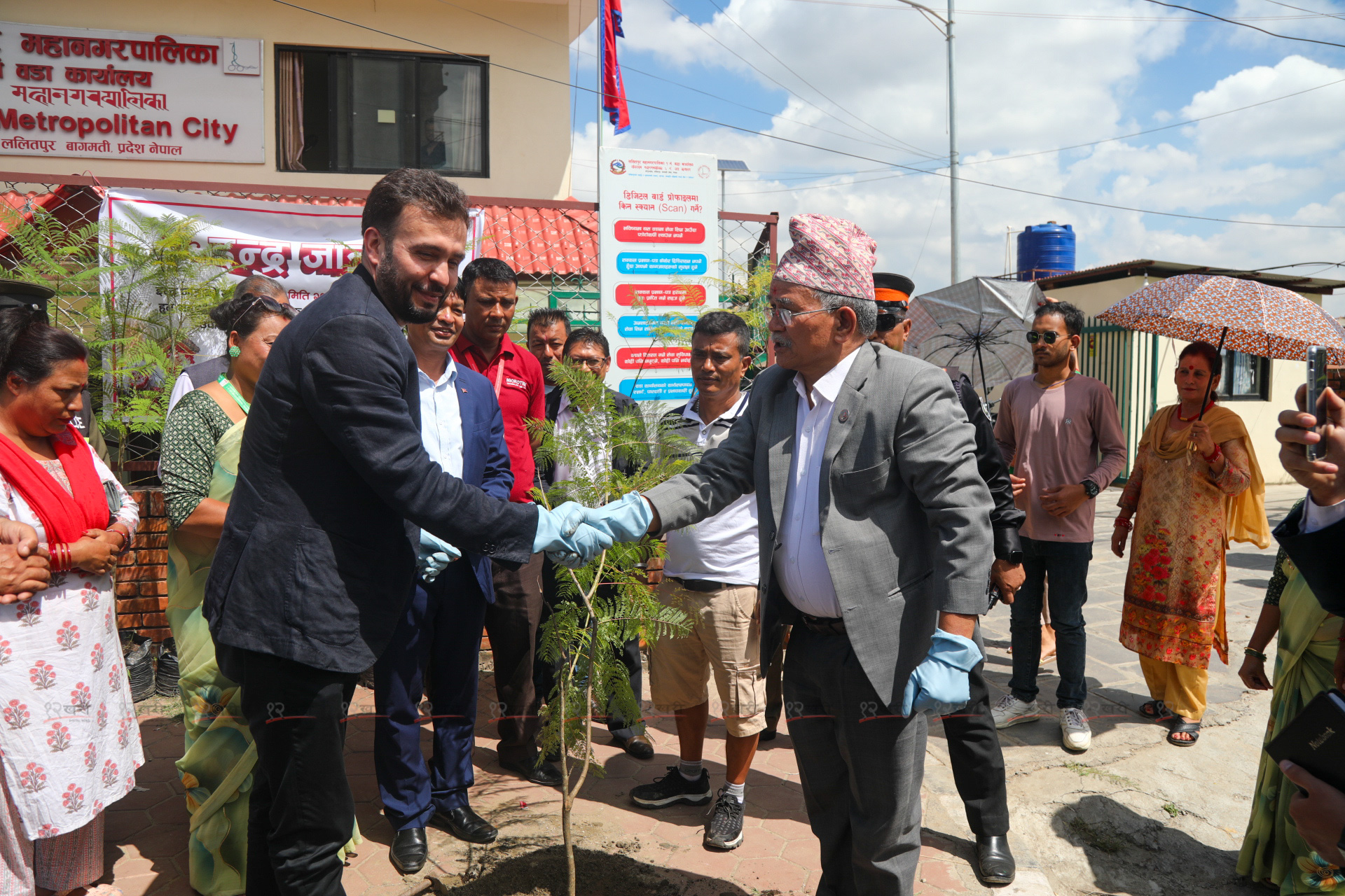 SunilPradhan_ncell_tree_planting_12khariphoto-47-1695283084.jpg