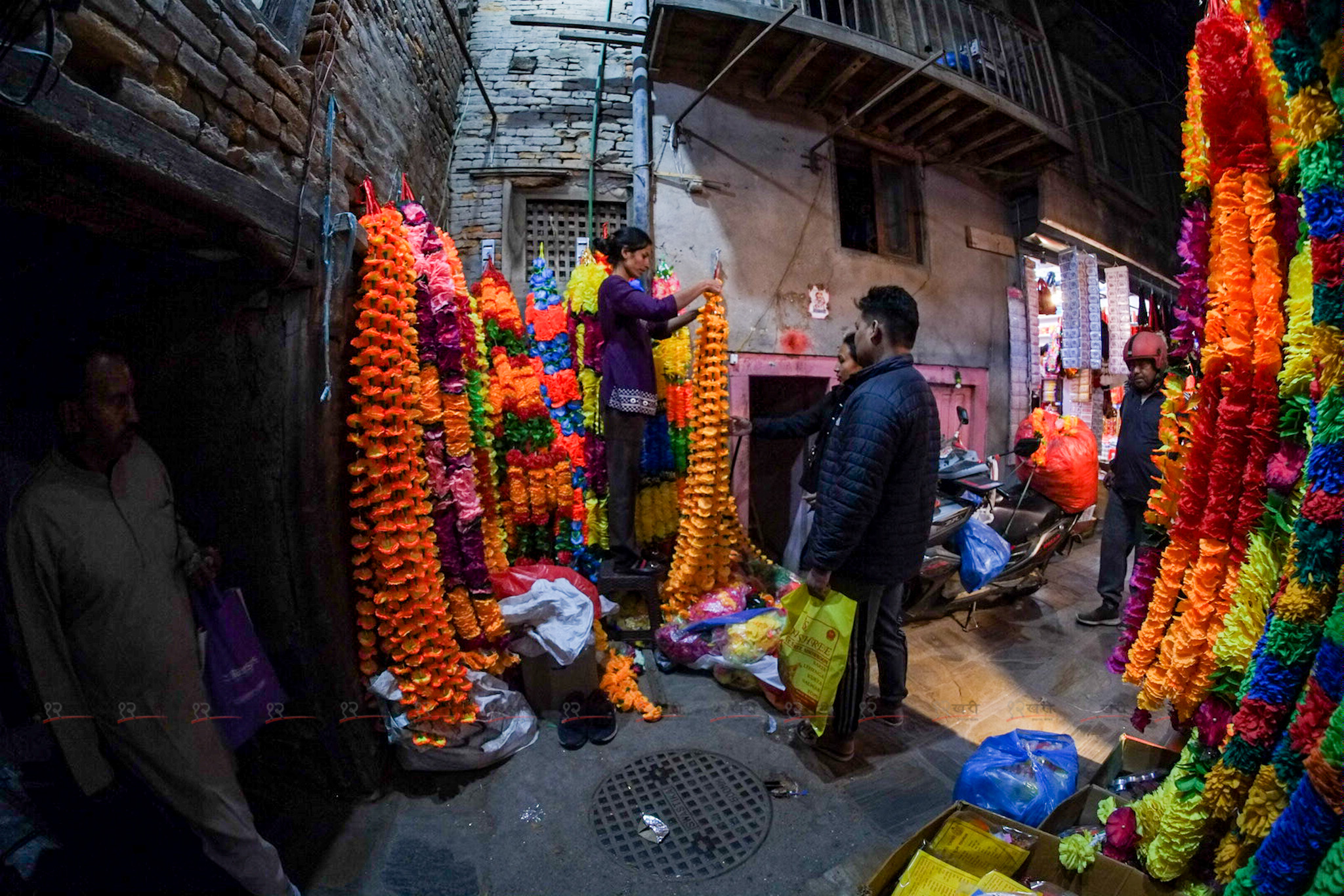 Tihar-bazar-(18)-1699541398.jpg