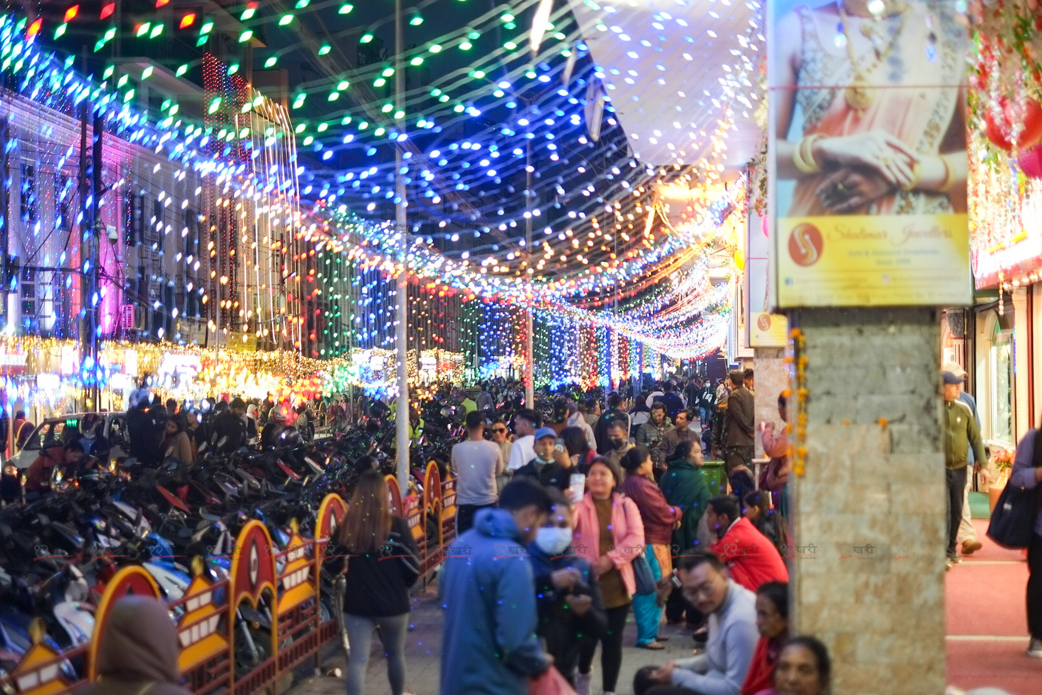 Tihar-bazar-(6)-1699541370.jpg