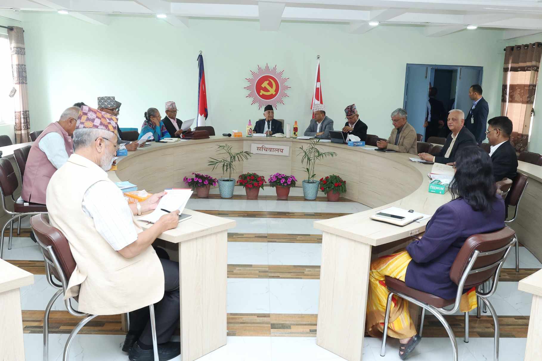 एमालेले गर्यो पाण्डे र तिम्सिनाको निलम्बन फुकुवा