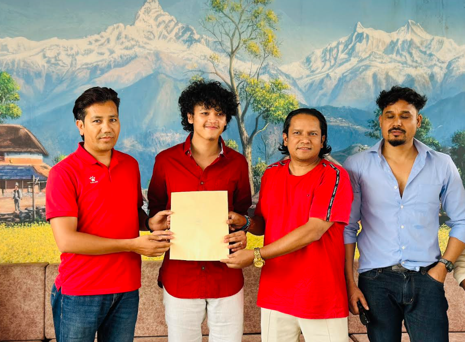 टिकटकर आयुष ‘राम नाम सत्य’मा अभिनय गर्दै