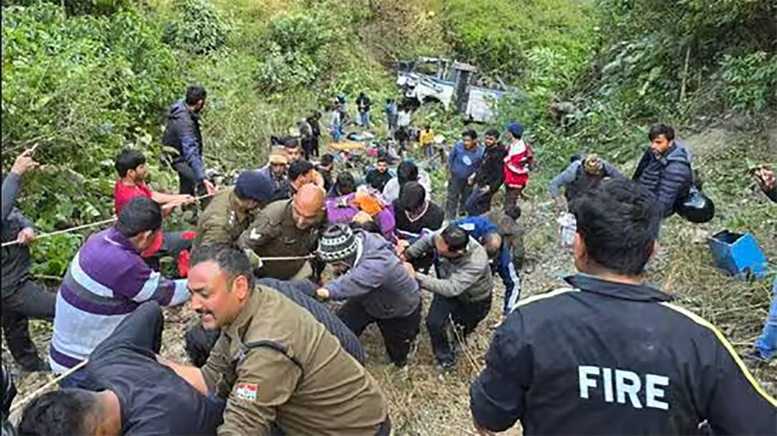 भारतमा बस दुर्घटना हुँदा चारजनाको मृत्यु, २६ घाइते