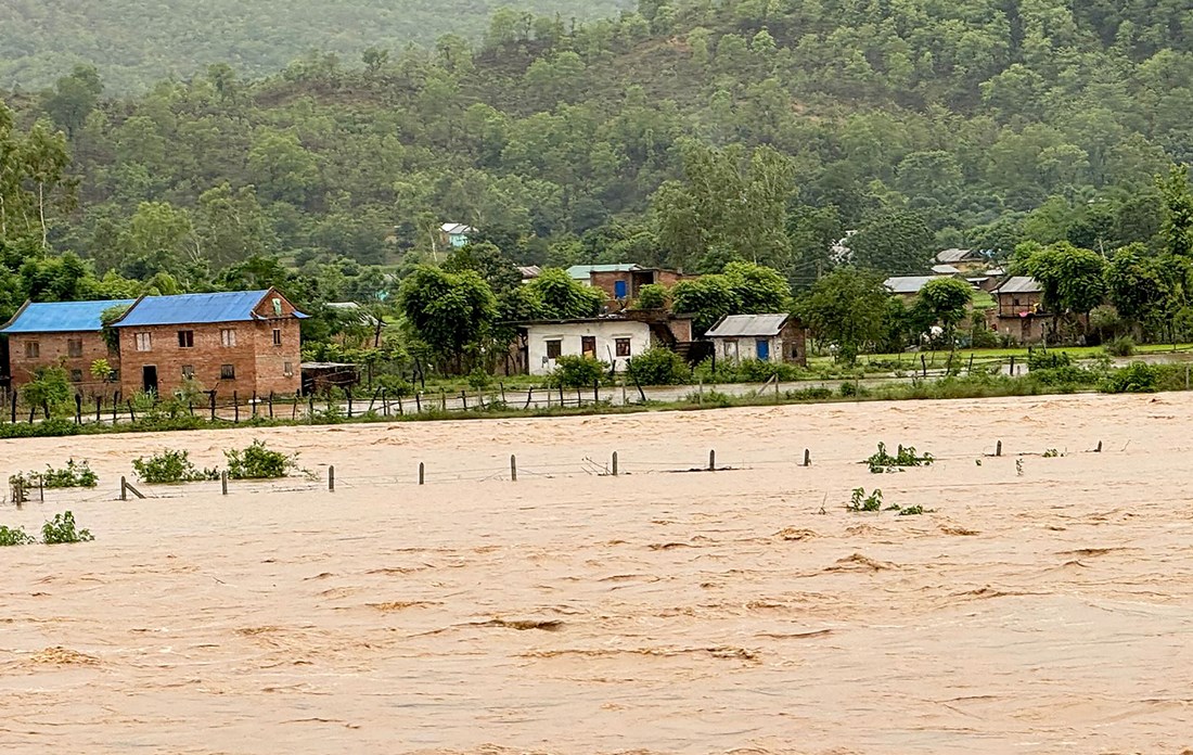 बबई नदी सतर्कता तह पार