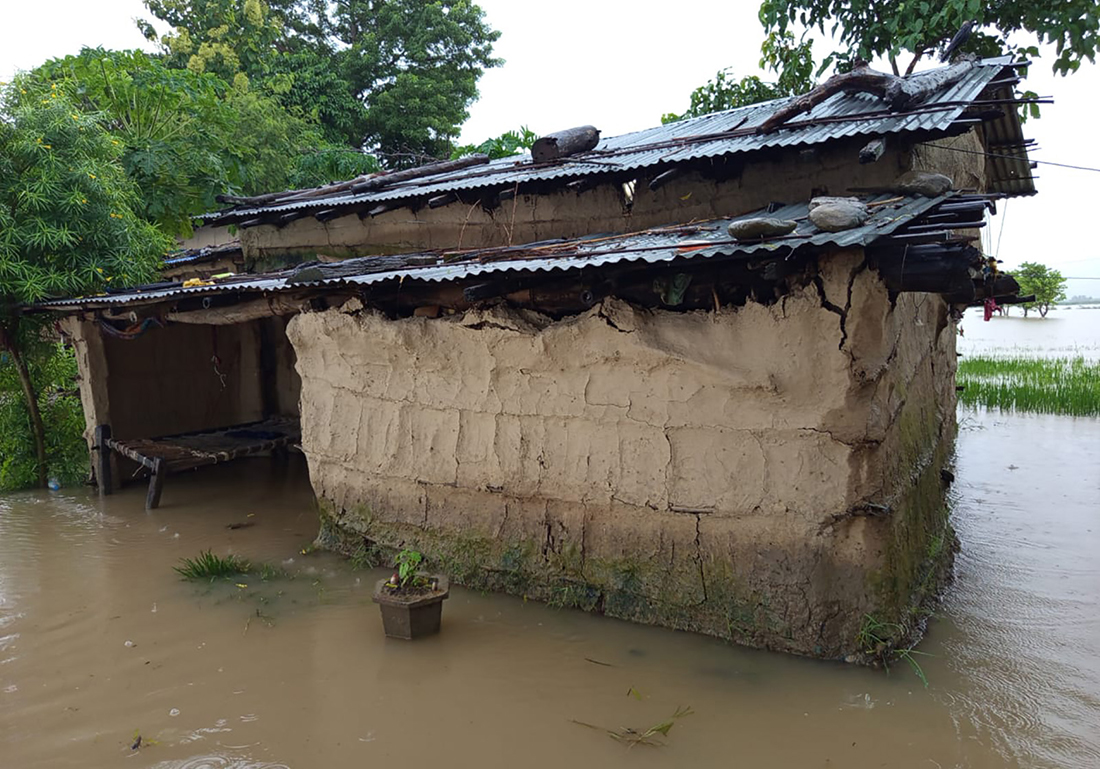 चौधर नदीले कटान गर्दा बस्ती जोखिममा