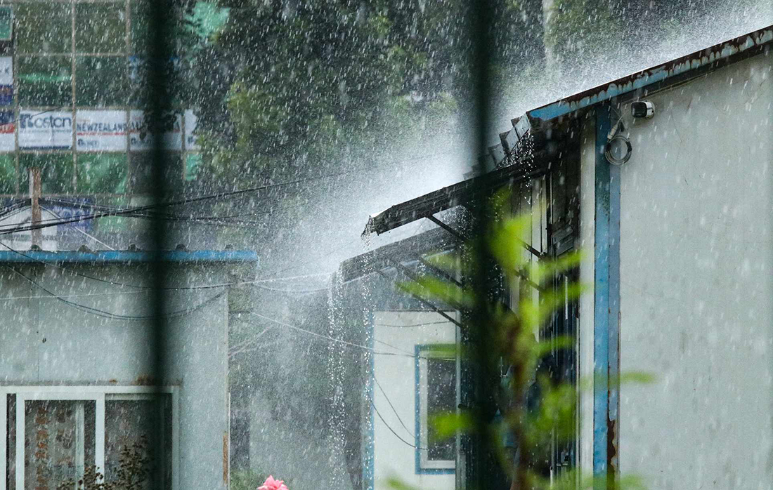 गण्डकीमा वर्षा र हिमपात, दुईवटा प्रदेशमा हावाहुरीको सम्भावना, काठमाडौंमा के हुन्छ ?  