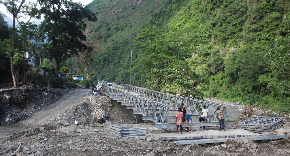 दुई हप्तामा जडान भयो भुरुङ्गखोलामा बेलीब्रिज