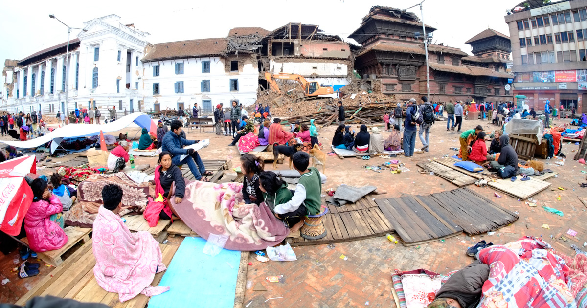 नौ वर्षअघिको भूकम्पको तस्बिर पल्टाउँदा...