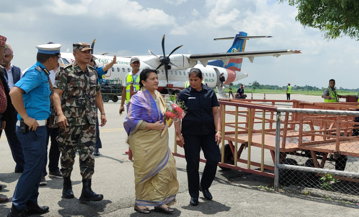 मोरङमा विद्या भण्डारीलाई एमालेको ‘तिरस्कार’, ओलीको आरोपप्रति आपत्ति