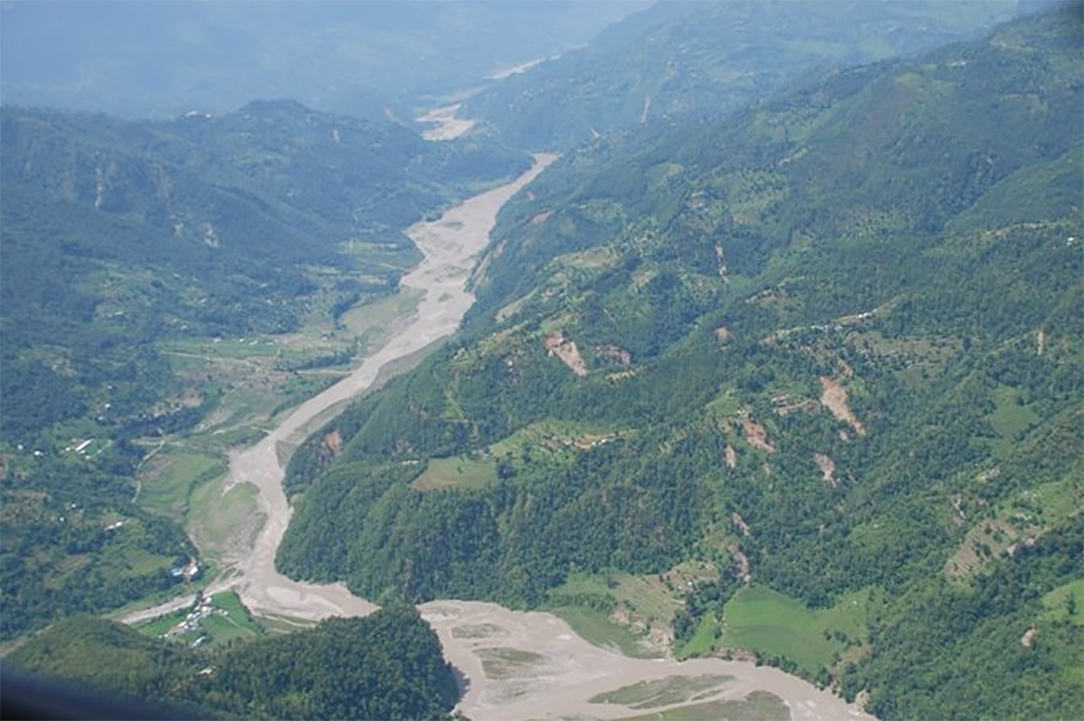 ऊर्जामा बजेट : दूधकोसीदेखि तमोरसम्मका ठूला आयोजना
