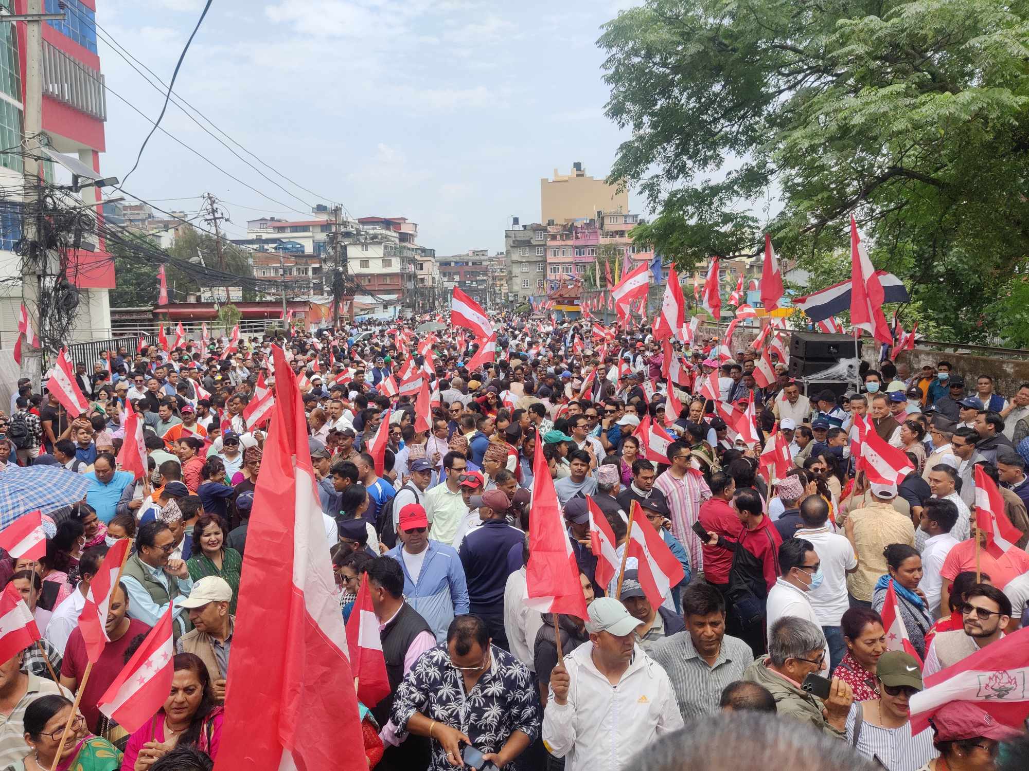 ‘जनसम्पर्क समिति’को राजनीति गर्न नेपाली नागरिक र कांग्रेसको सदस्य दुवै हुन नपर्ने 