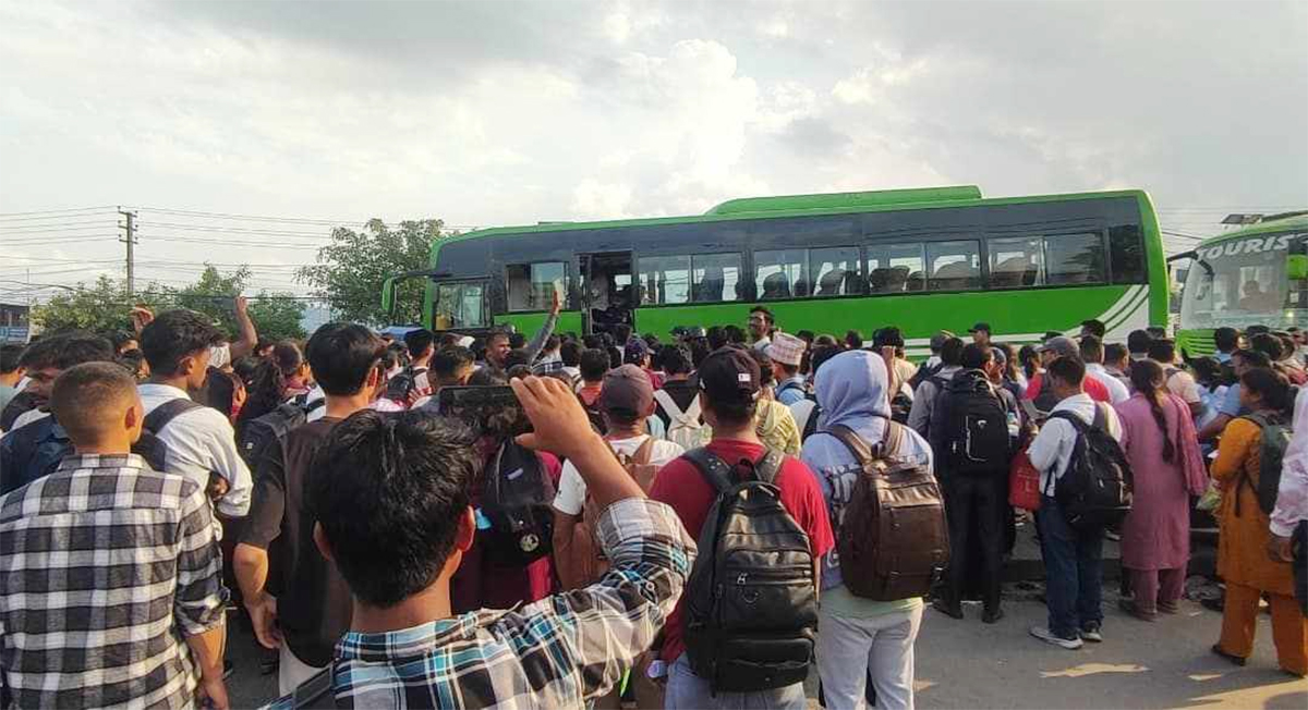 इन्ड्राइभको शुल्क मनपरी : प्रहरी ‘स्कर्टिङ’मा मुग्लिङ कट्छन् पर्यटक