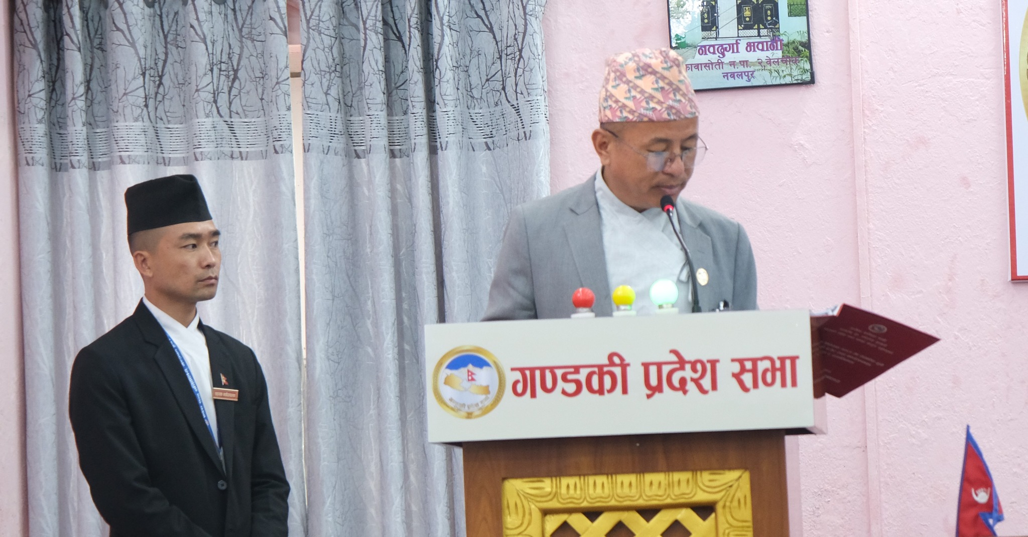 गण्डकीको बजेट सिद्धान्त : अगाडिको वाक्य कांग्रेसको, पछाडिको एमालेको !