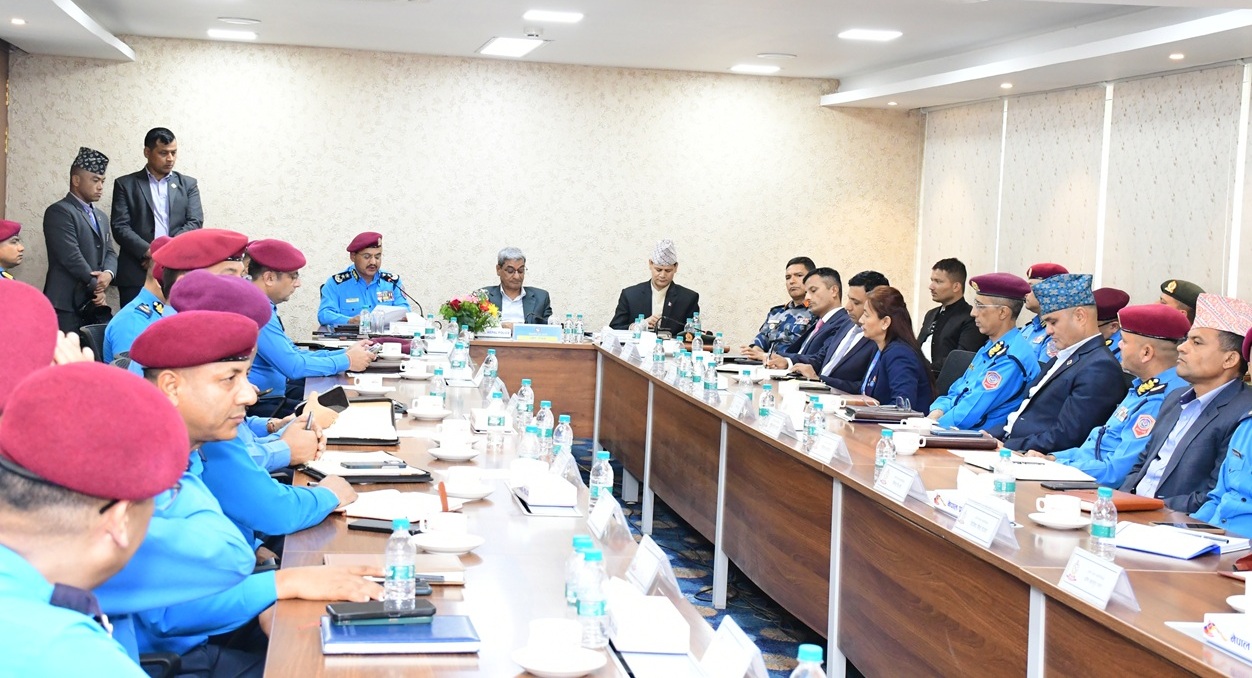 विपद् व्यवस्थापनमा प्रभावकारी भूमिका निर्वाह गर्न प्रहरीलाई गृहमन्त्रीको निर्देशन