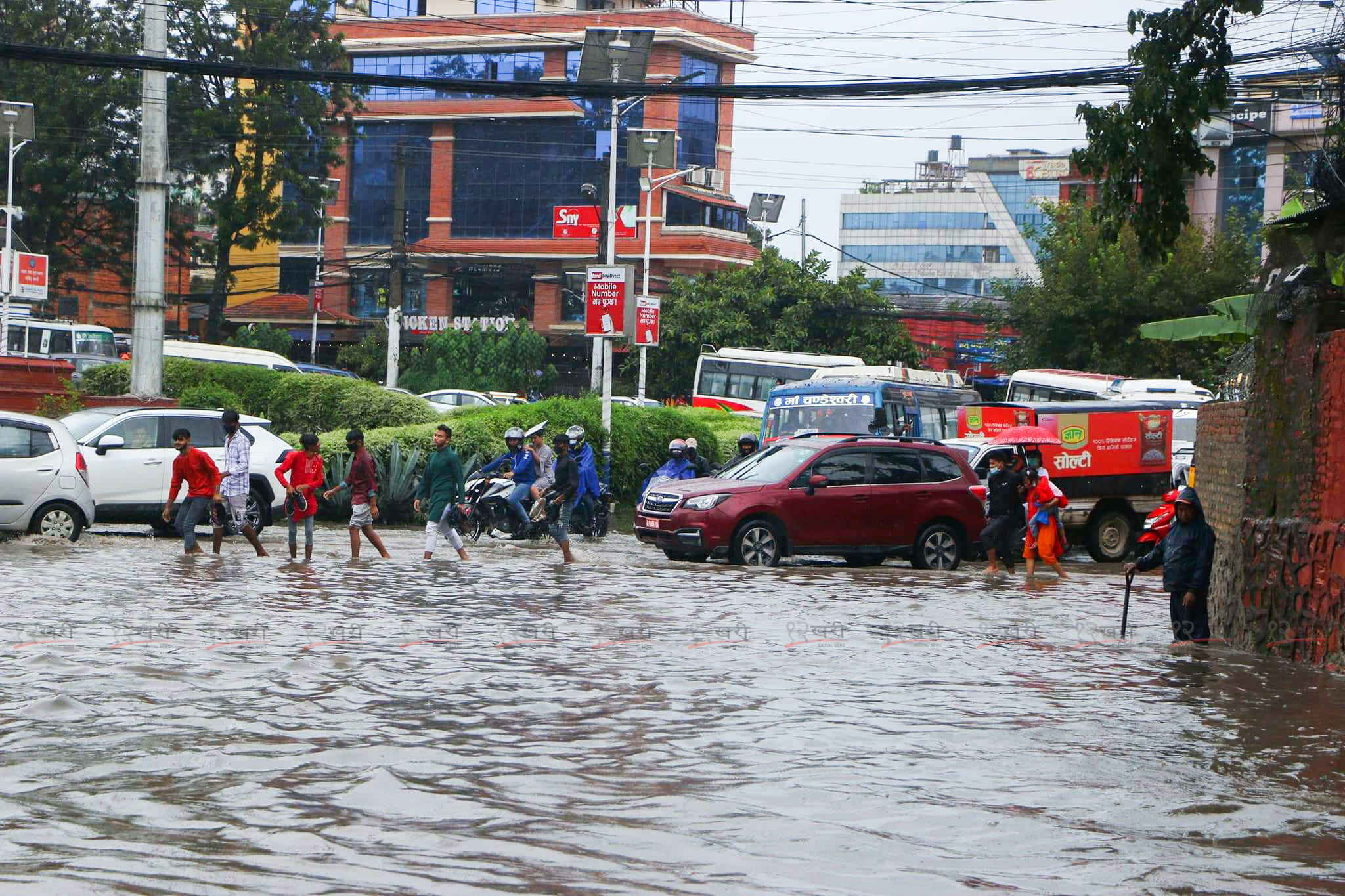 hariss_rain_12khariphoto-1831662709595.jpg