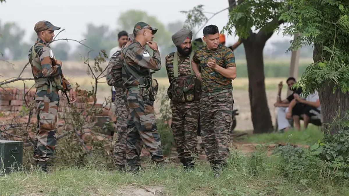 भारतले भन्यो– पाकिस्तानी सेनाले मध्यरातमा पूरा पश्चिमी सीमामा आक्रमण गर्यो
