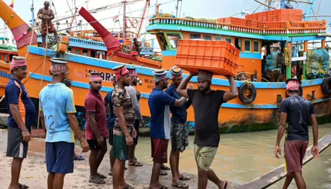 भारतले बंगलादेशबाट बन्दरगाह हुँदै यी सामानहरूको आयातमा लगायो प्रतिबन्ध