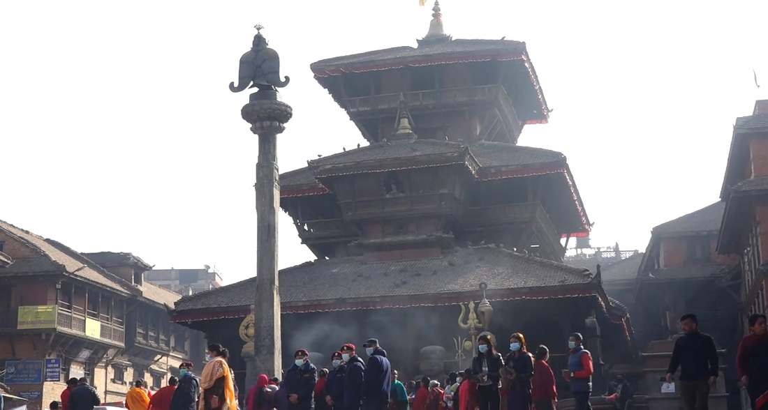 भक्तपुरका शिवालयमा भक्तजनको घुइँचो