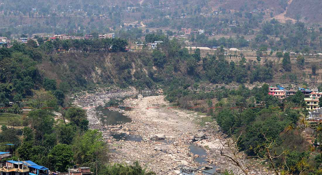 यसकारण बढ्दैछ खडेरी, महामारीजन्य रोगको जोखिम