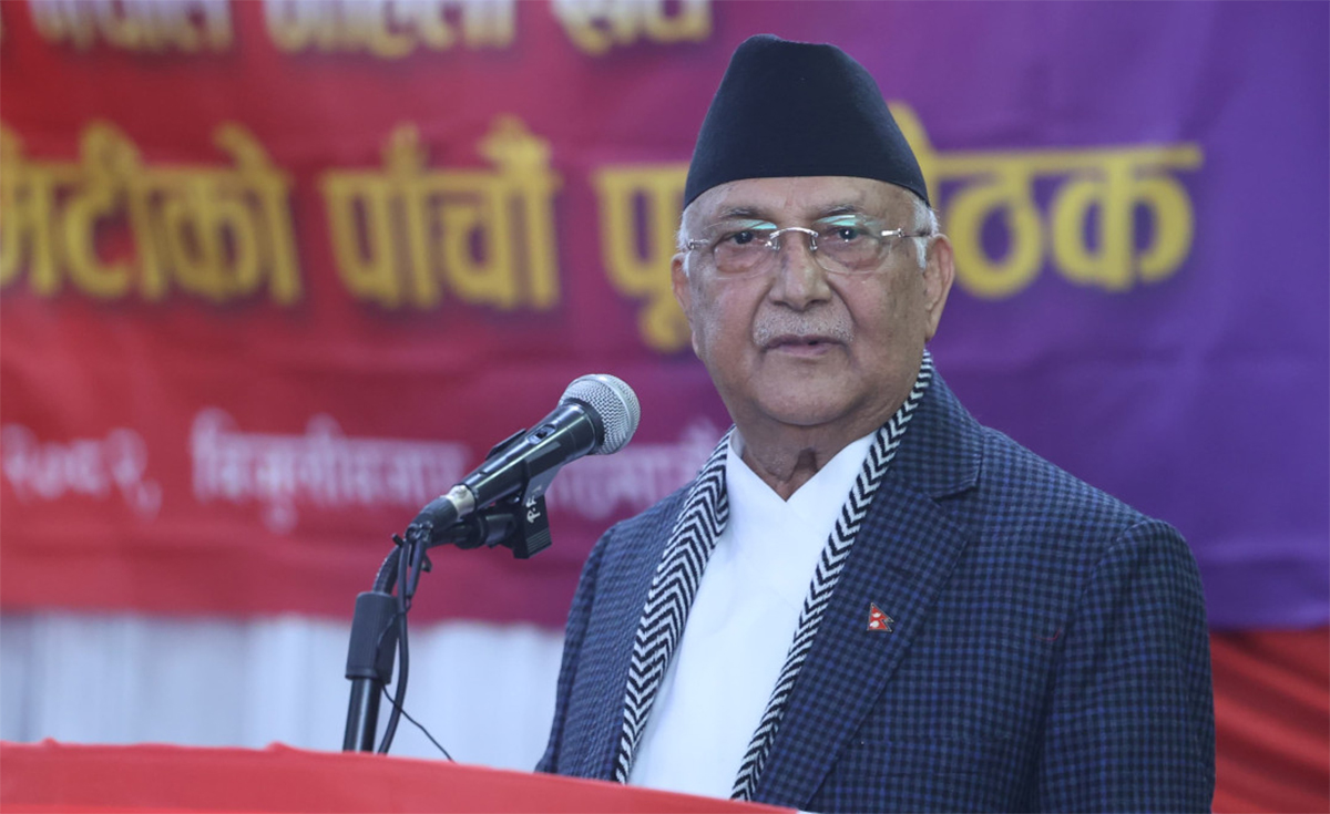 प्रचण्ड, तत्कालीन सभामुख सापकोटासहित यी नेताप्रति ओलीले लगाए आरोप
