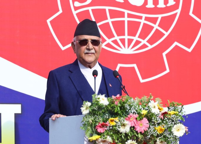 प्रधानमन्त्रीको प्रश्न– प्रहरीमाथि किच्न जानेहरूको हातमा शासन सत्ता पुगेमा के गर्लान् ?