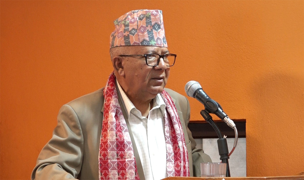 माधव नेपालले भने– राजावादीले आफ्नो ‘संस्कार’ देखाए