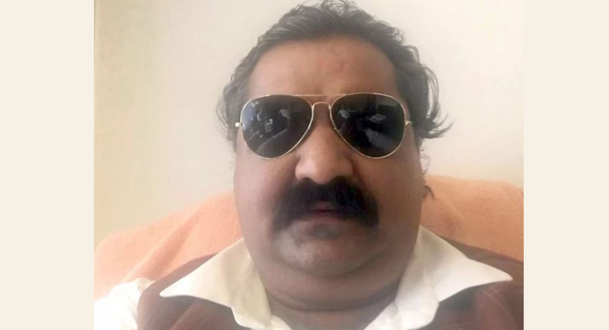 ठेकेदार मनोजकुमार भेटवाल पक्राउ