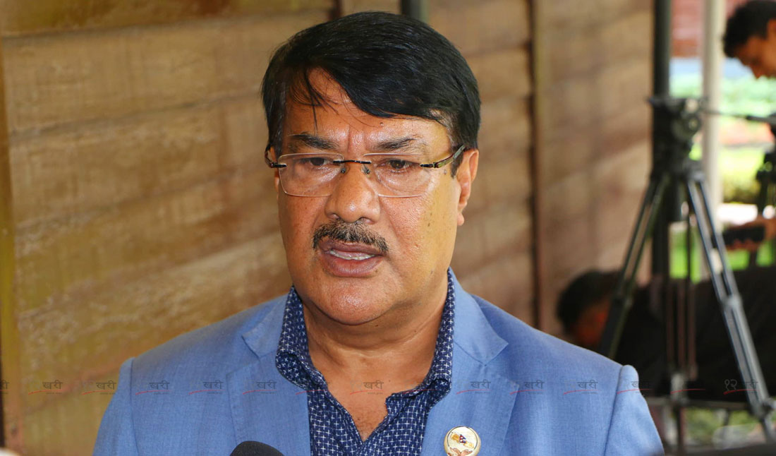 प्रधानन्यायाधीशले विरोधाभाषपूर्ण अभिव्यक्ति दिनुभयो : विश्वकर्मा