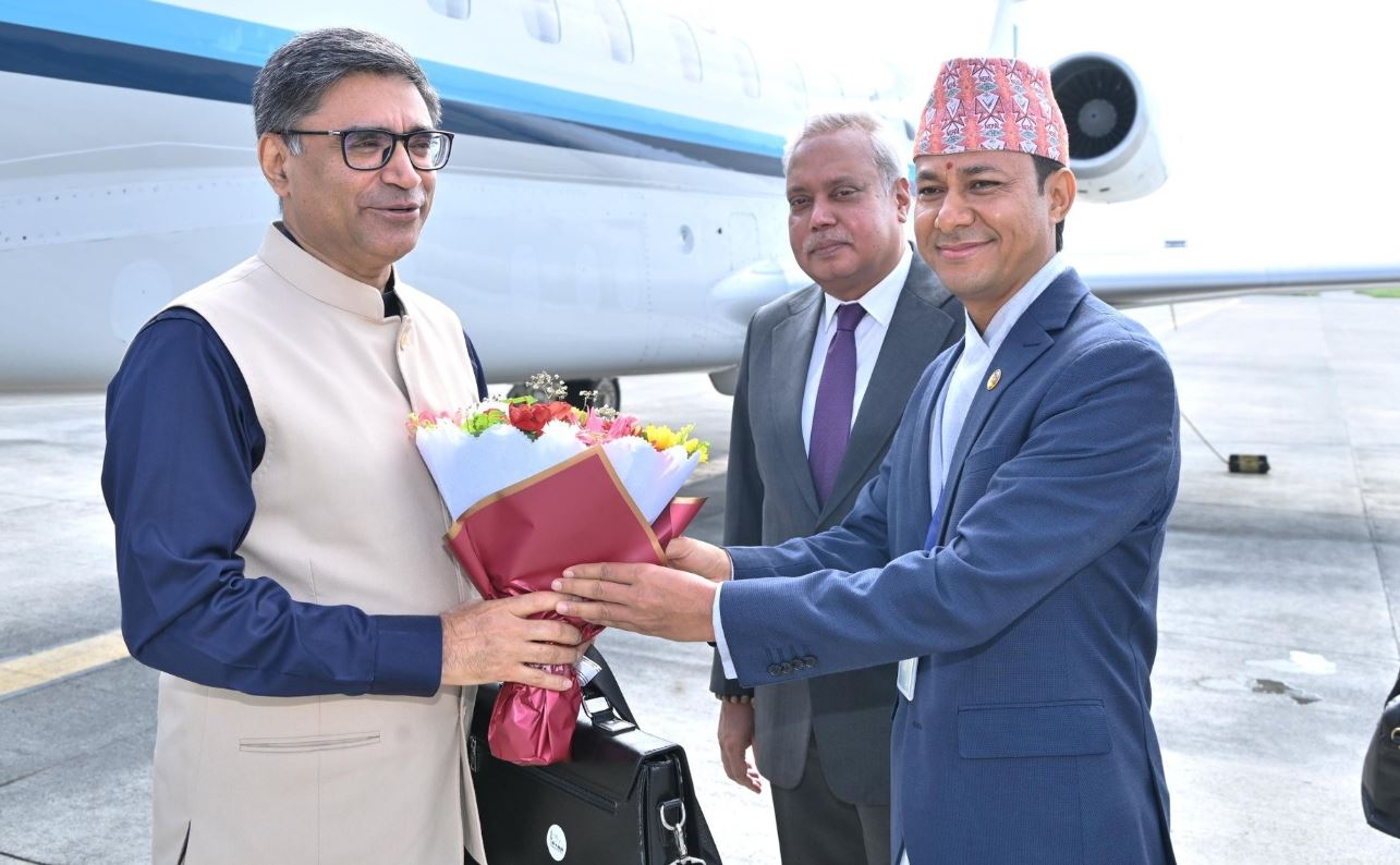 काठमाडौं आइपुगे भारतीय विदेशसचिव मिश्री