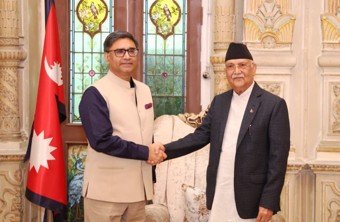 दिनभर प्रमुख दलका शीर्ष नेतासँग भेटघाट, साँझ द्विपक्षीय बैठकमा सहभागी