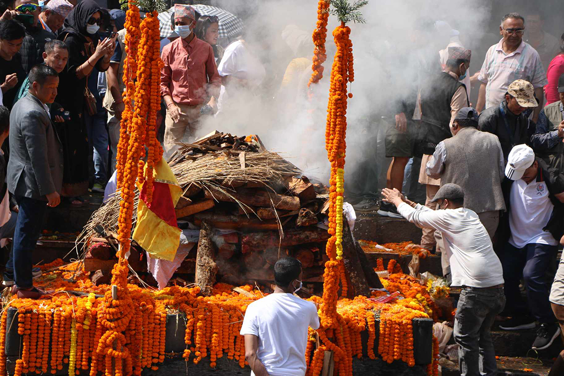 राजकीय सम्मानका साथ नेम्वाङको अन्त्येष्टि (तस्बिरहरू)