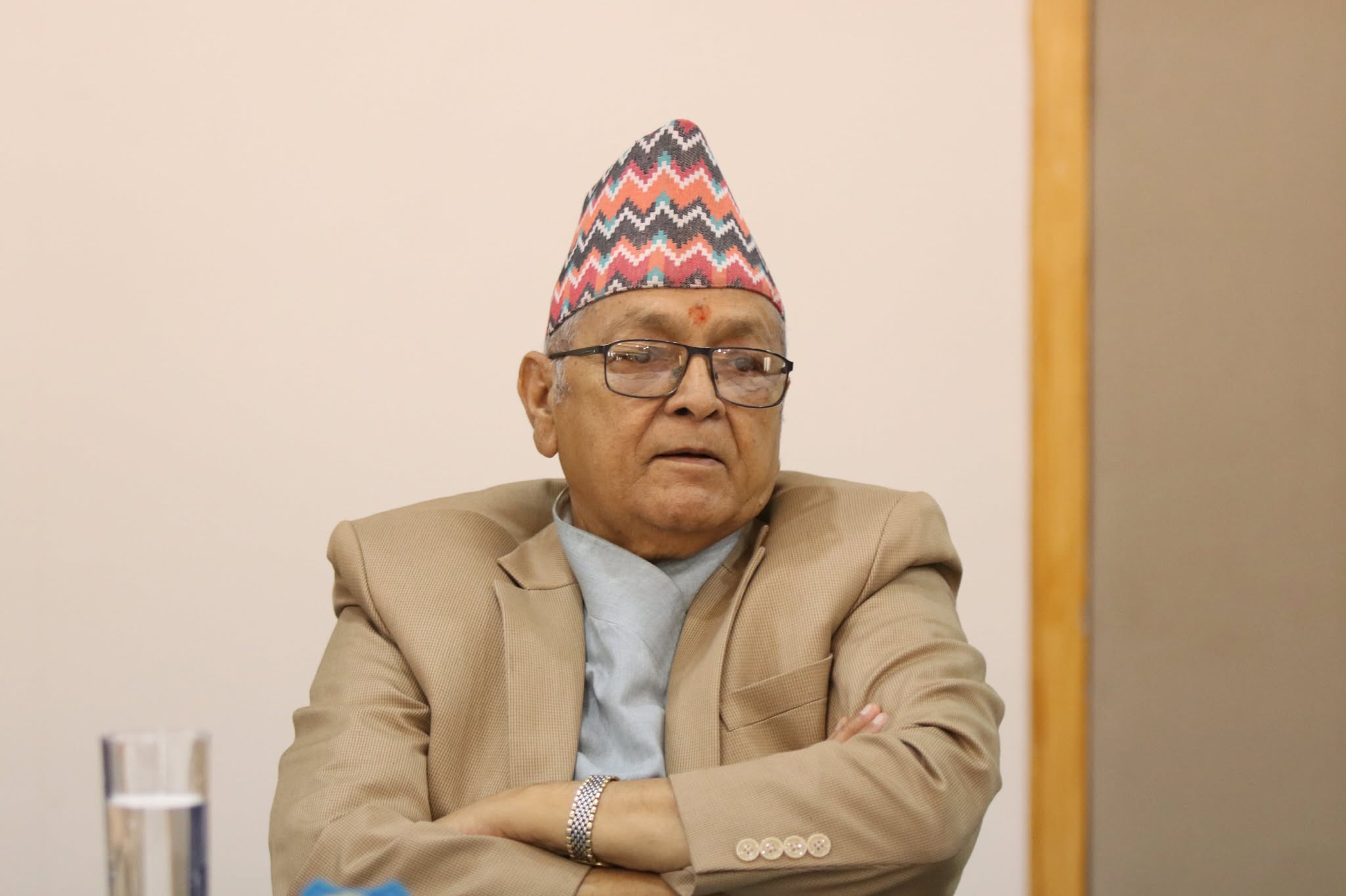 हो–हल्लापछि राजावादीको बैठक स्थगित