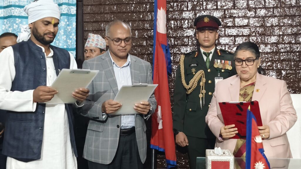 मधेस प्रदेशमा मन्त्रिपरिषद् पुनर्गठन : कुशवाहा पर्यटन र यादव वनमन्त्री नियुक्त