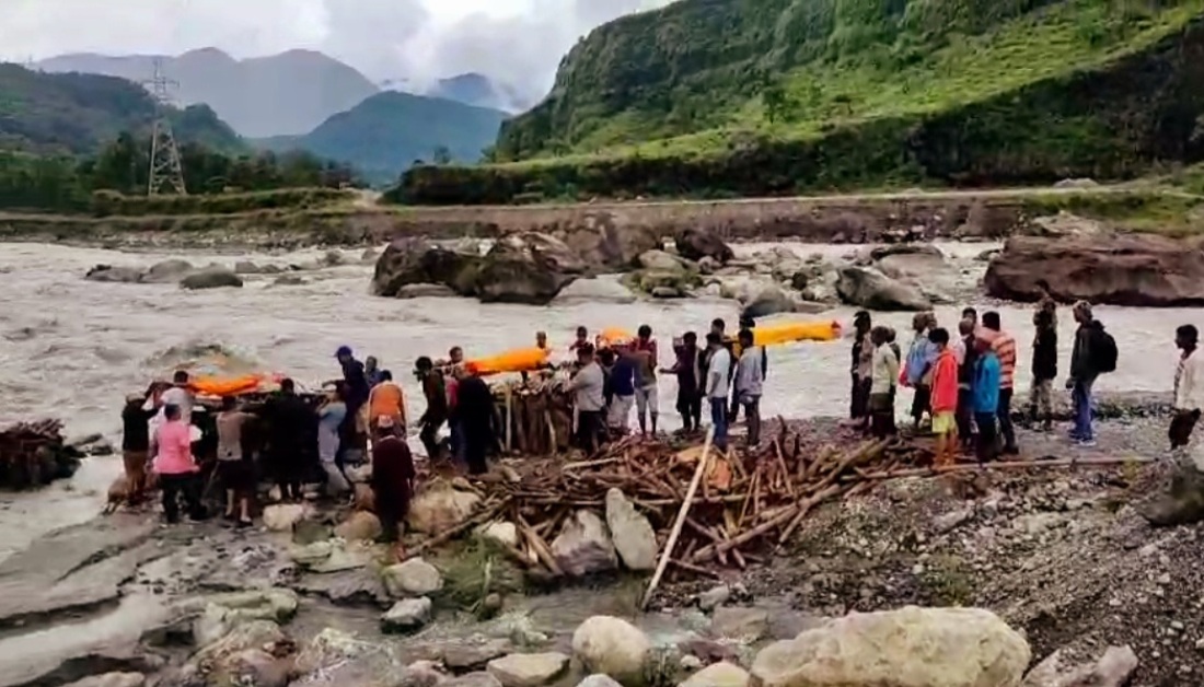 बाढी र पहिरोमा परेर एक महिनामा १०८ जनाले गुमाए ज्यान, सबैभन्दा धेरै गण्डकीका