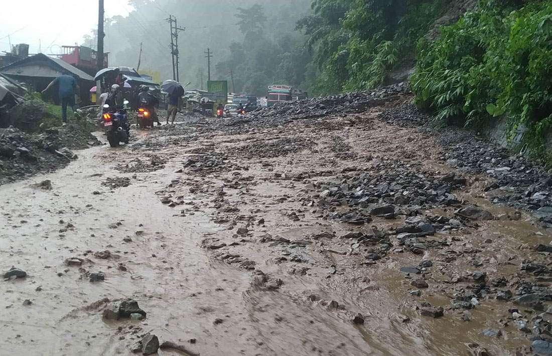 बाढीपहिरो वा डुबानको जोखिमबाट बच्न यसरी गरौँ पूर्वतयारी