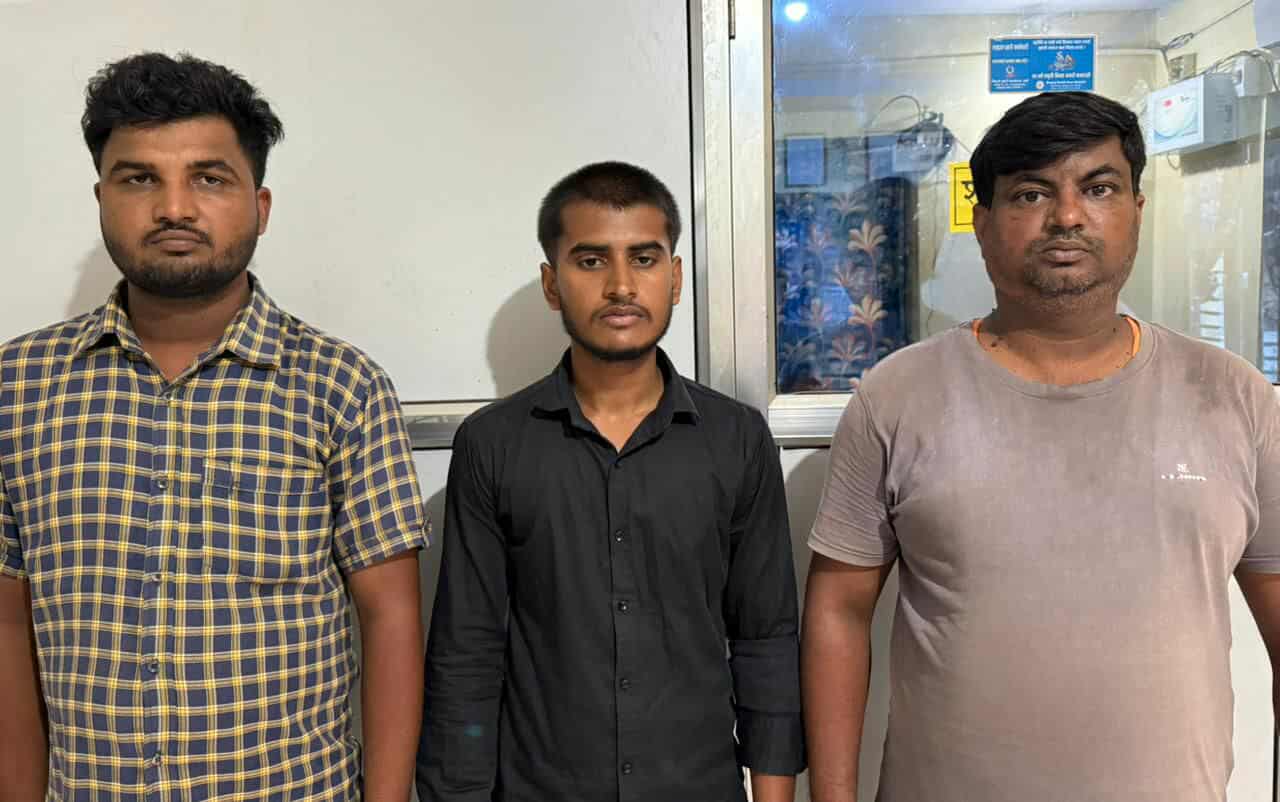 पर्सामा स्रोत नखुलेको २८ लाख २८ हजार रुपैयाँसहित तीनजना पक्राउ