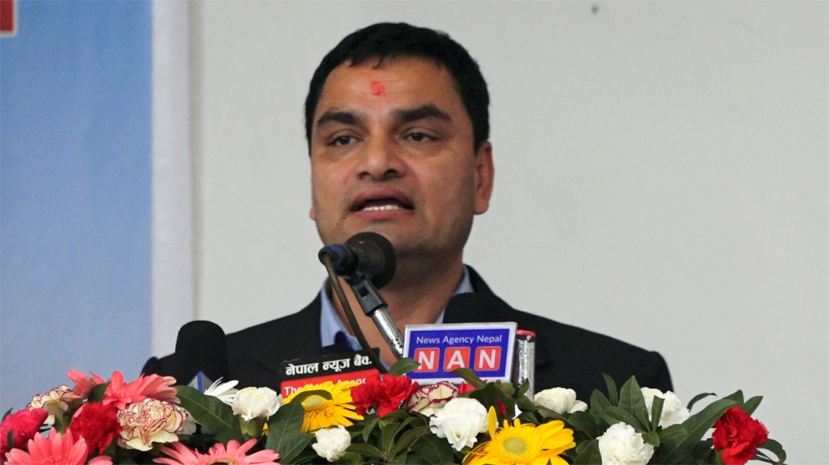 पार्टीको नेतृत्व लिएपछि कुनै गुट बनाउन लाग्नु हुँदैन : मन्त्री पौडेल
