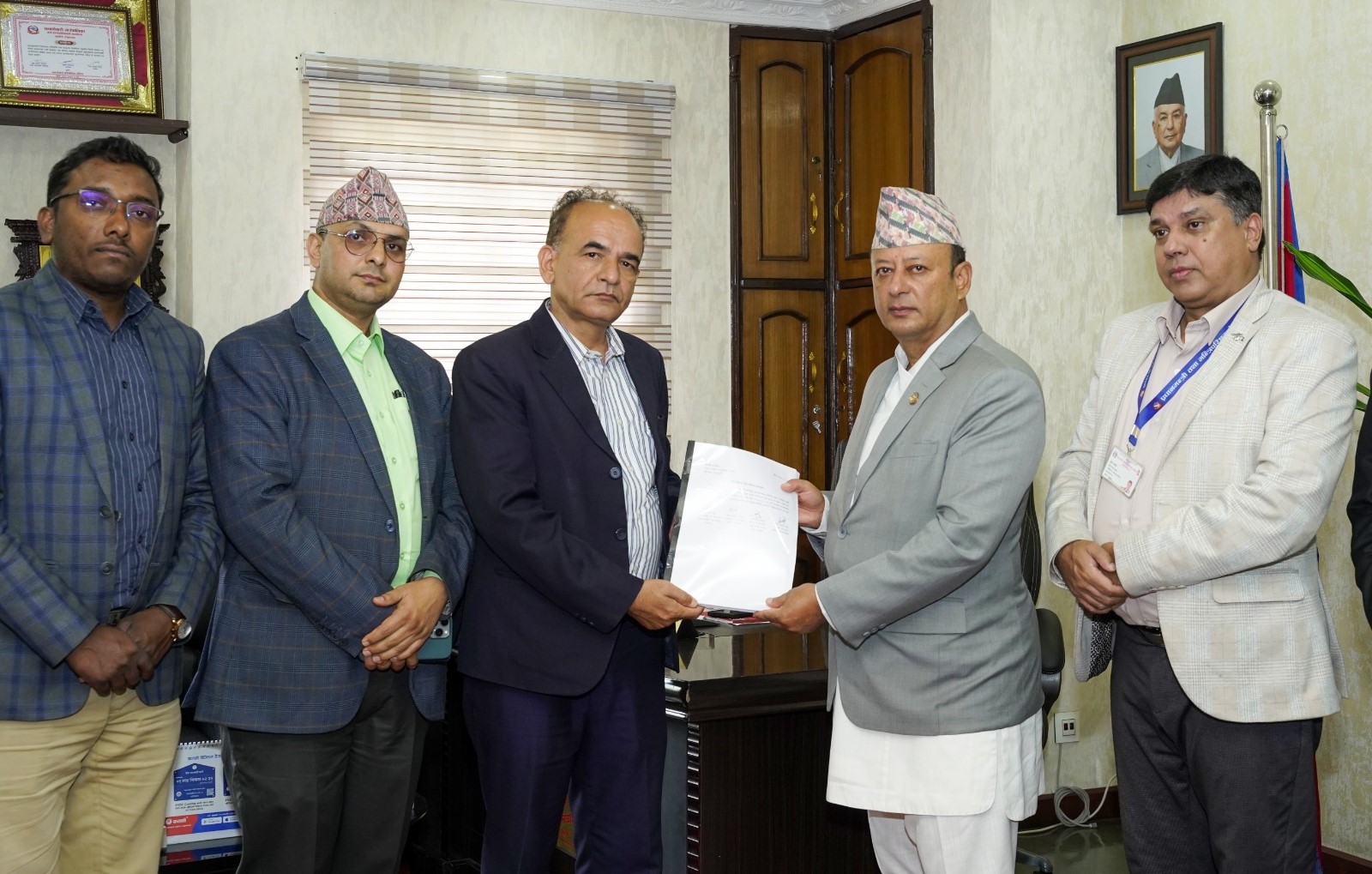ताप्लेजुङ दुर्घटना प्रतिवेदन : 'पोलको इन्सुलेटर फुस्किनु'सहित यी हुन् कारण