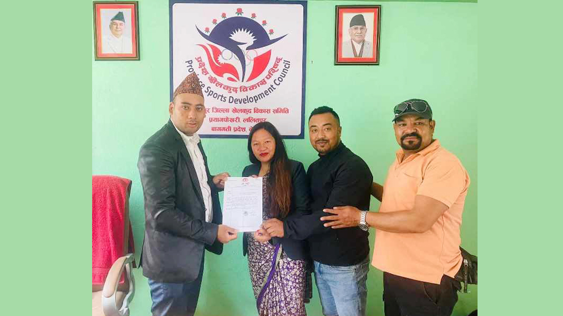 भलिबल प्रतियोगिता गर्दै महांकाल गाउँपालिका